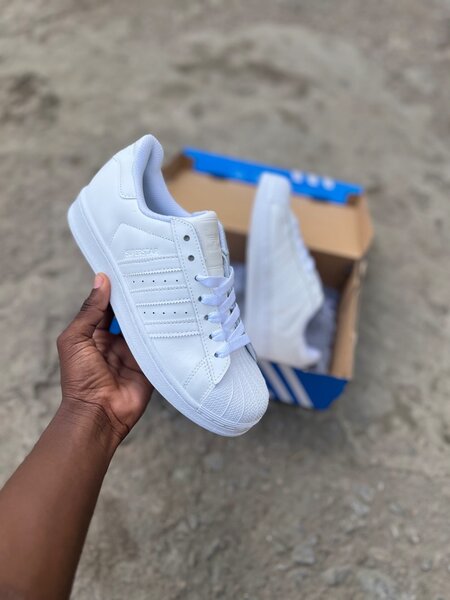 Adidas superstar