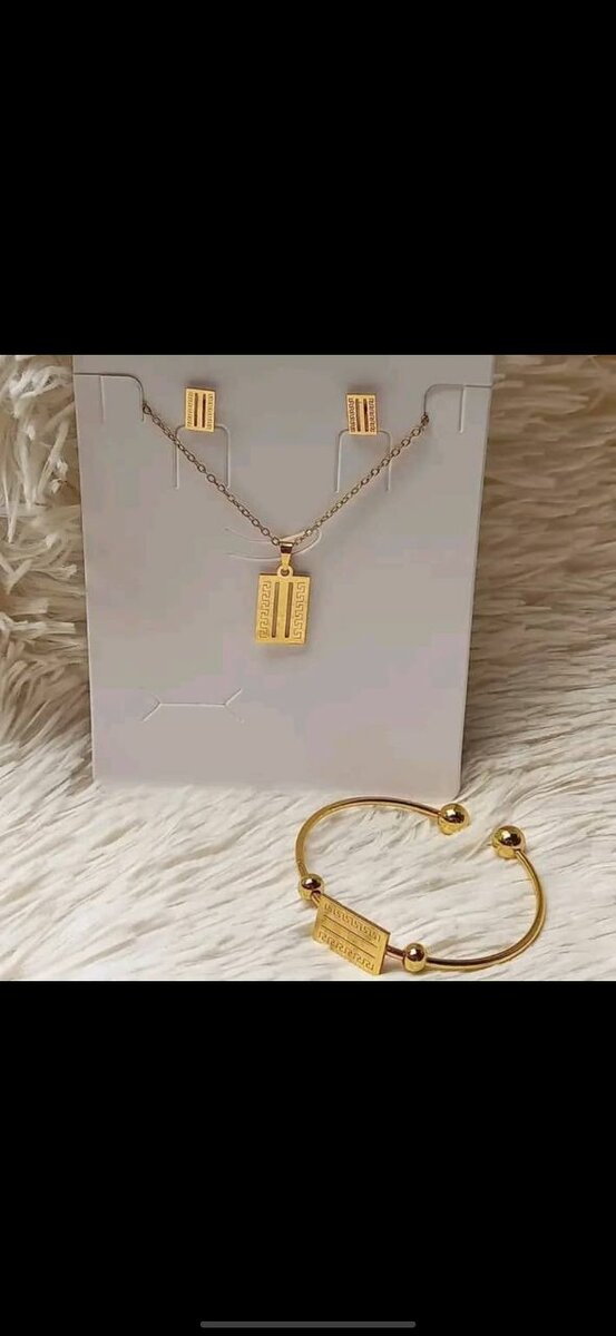 Parure en acier inoxydable élégante