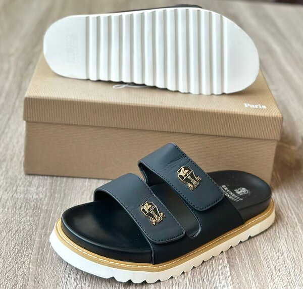 Sandales plates en cuir noir pour homme