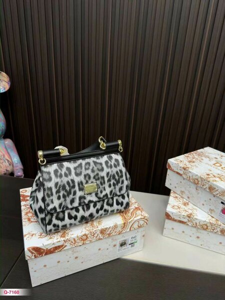 Бренд:DOLCE GABBANA MATOVYI