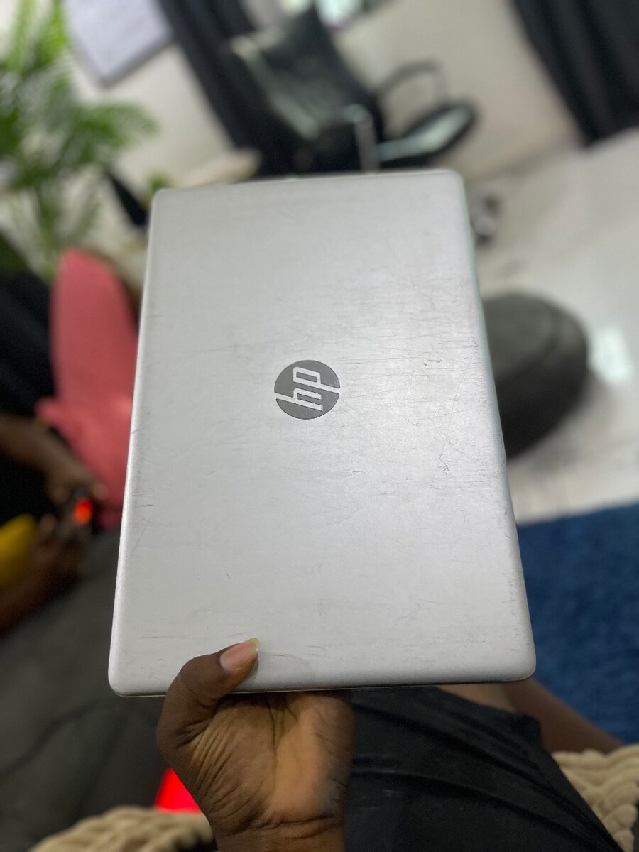HP LAPTOP