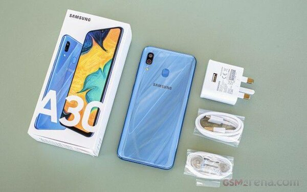 Samsung Galaxy A30 Smartphone