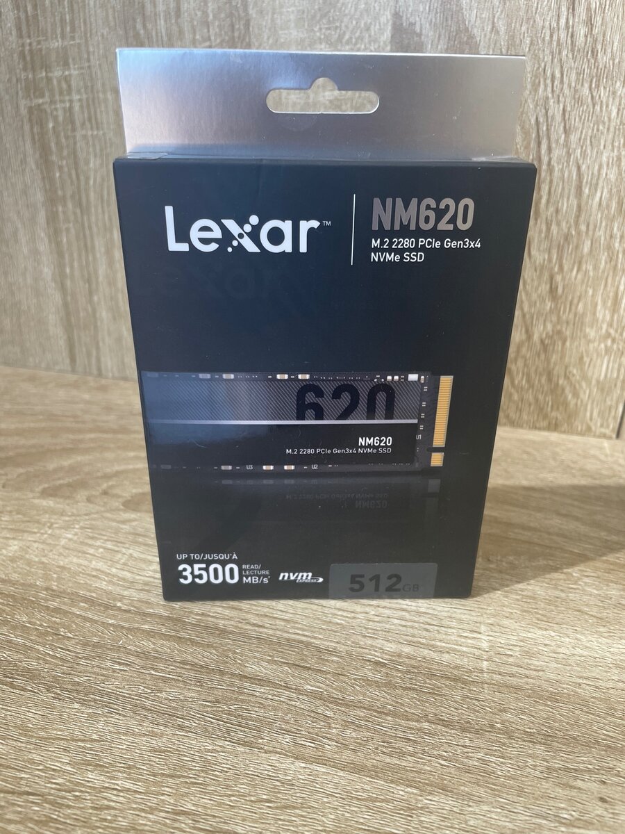 Lexar NM620