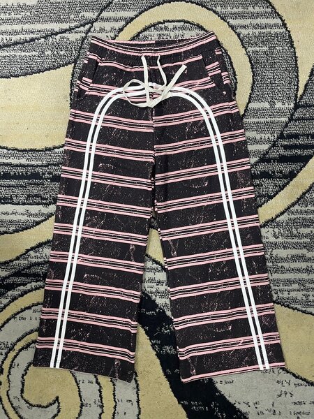 Pantalons amples à rayures