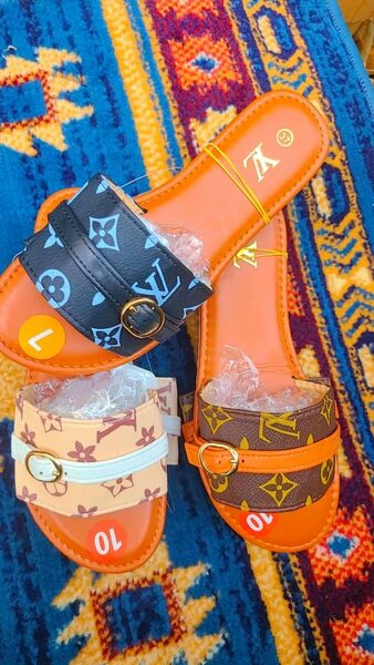 Sandales Louis Vuitton