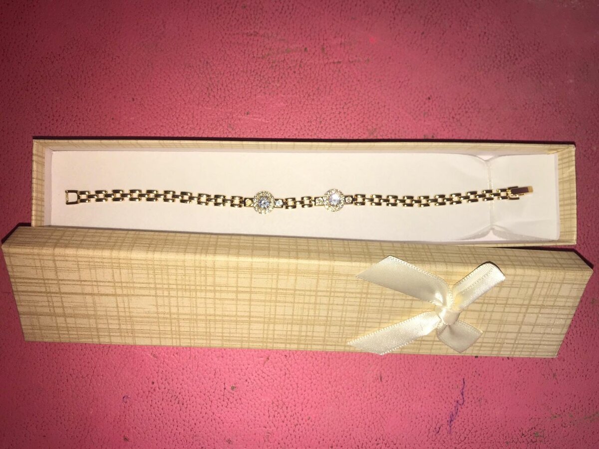 Elegant Gold Bracelets Set