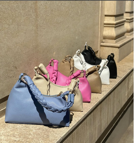 сумки разных цветов