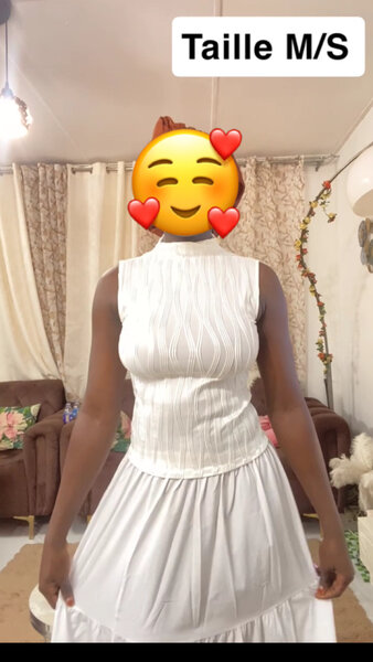 Top sans manches élégant