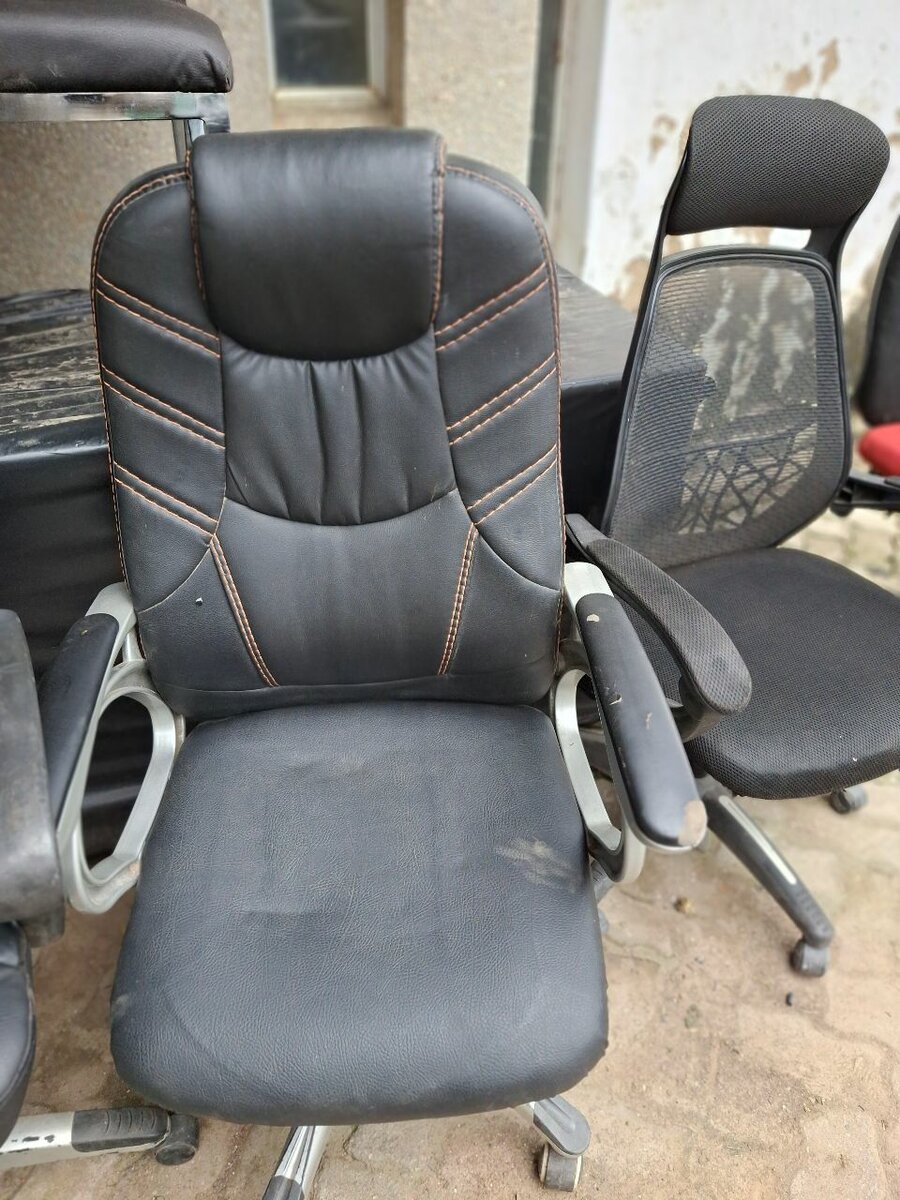 Office chairs and Tables