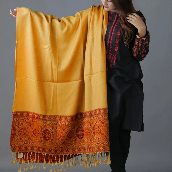 Yellow shawl