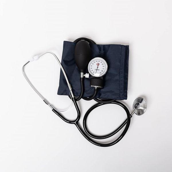 Tensiomètre manuel avec grand brassard + un stéthoscope