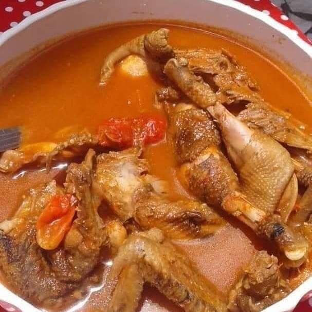 Kedjenou Pondeuse fumée 1/4