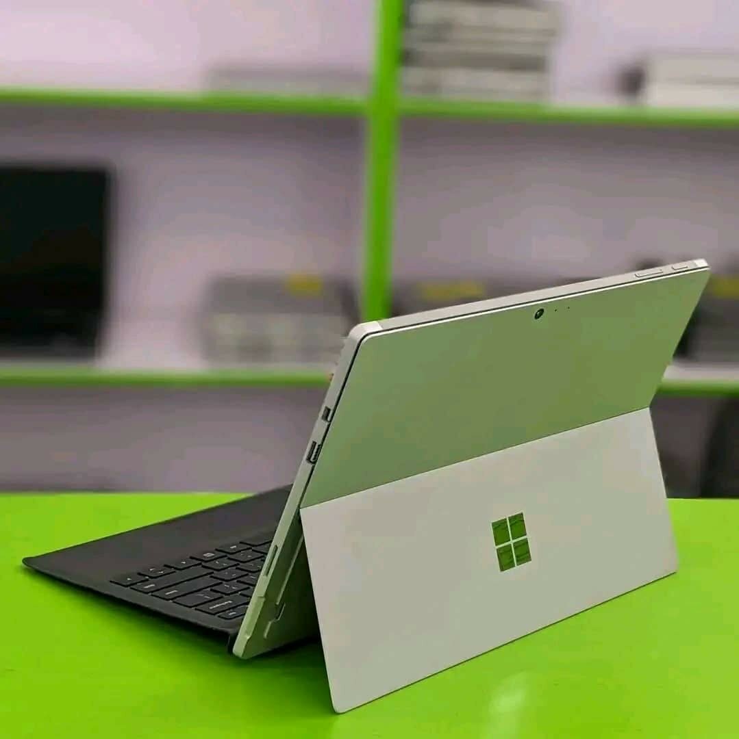 Microsoft Surface Pro 4