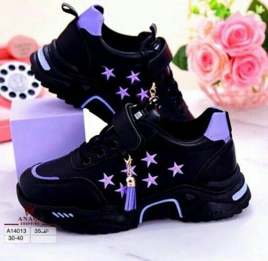 Chaussures à semelles épaisses avec étoiles
