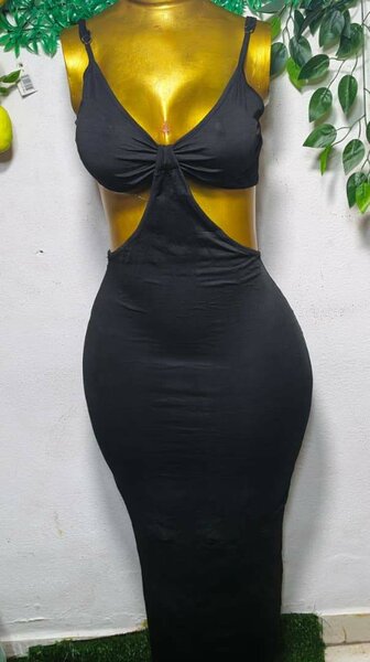 Robe Élégante Découpée