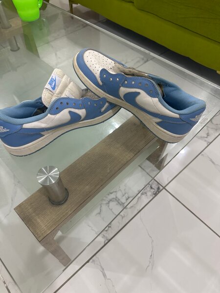 Sneakers basses en cuir bleu