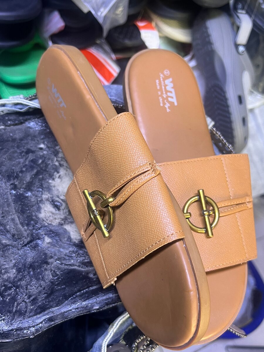 WTZ Tan Leather Flat Sandals