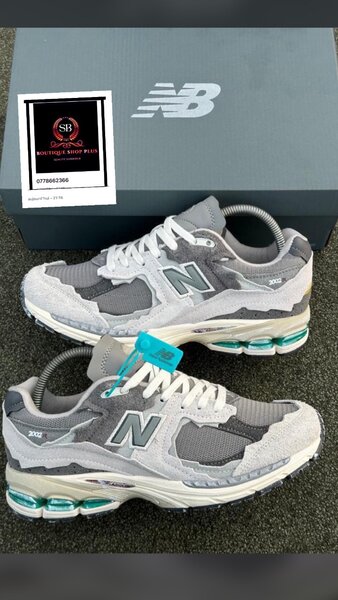 Basket New balance authentique avec sa boîte