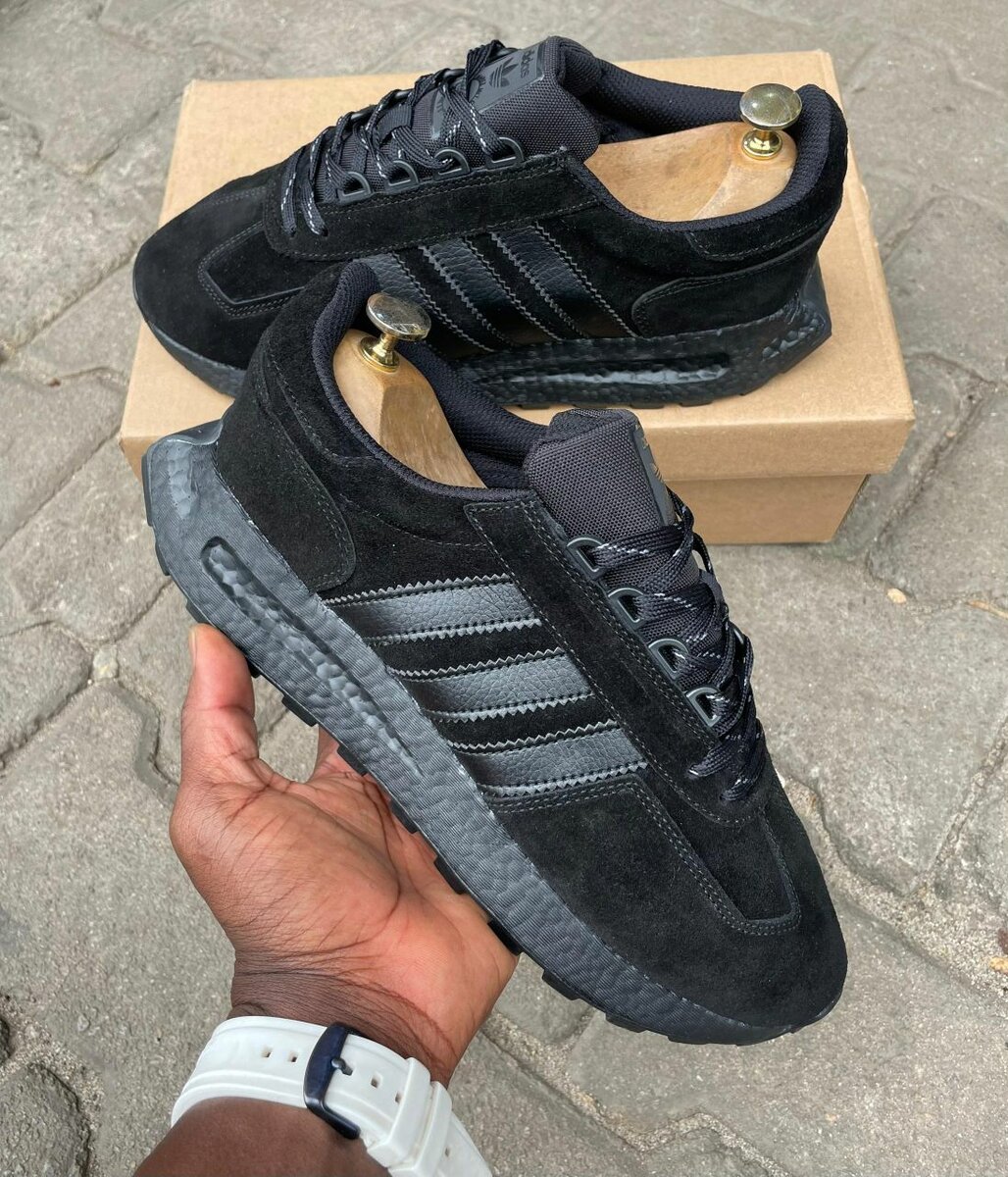 ADIDAS Baskets en suède noir