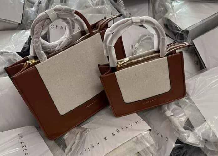 Paire de Sacs en cuir élégant