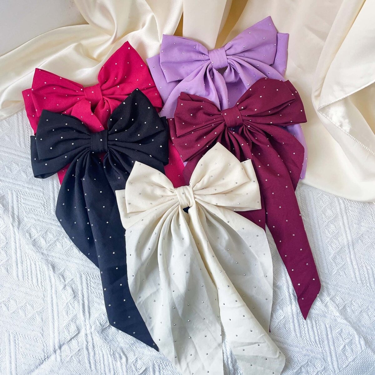 Bow clips