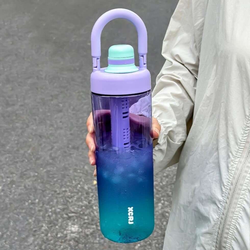 Bouteille d'eau filtrante