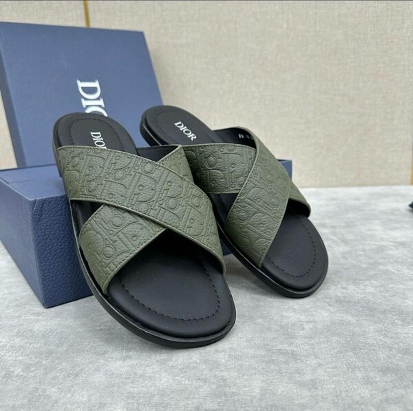 Dior fashion slippers