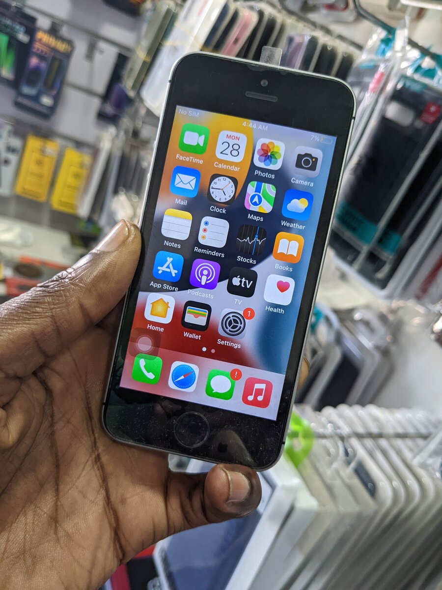 UK preowned Iphone SE2016