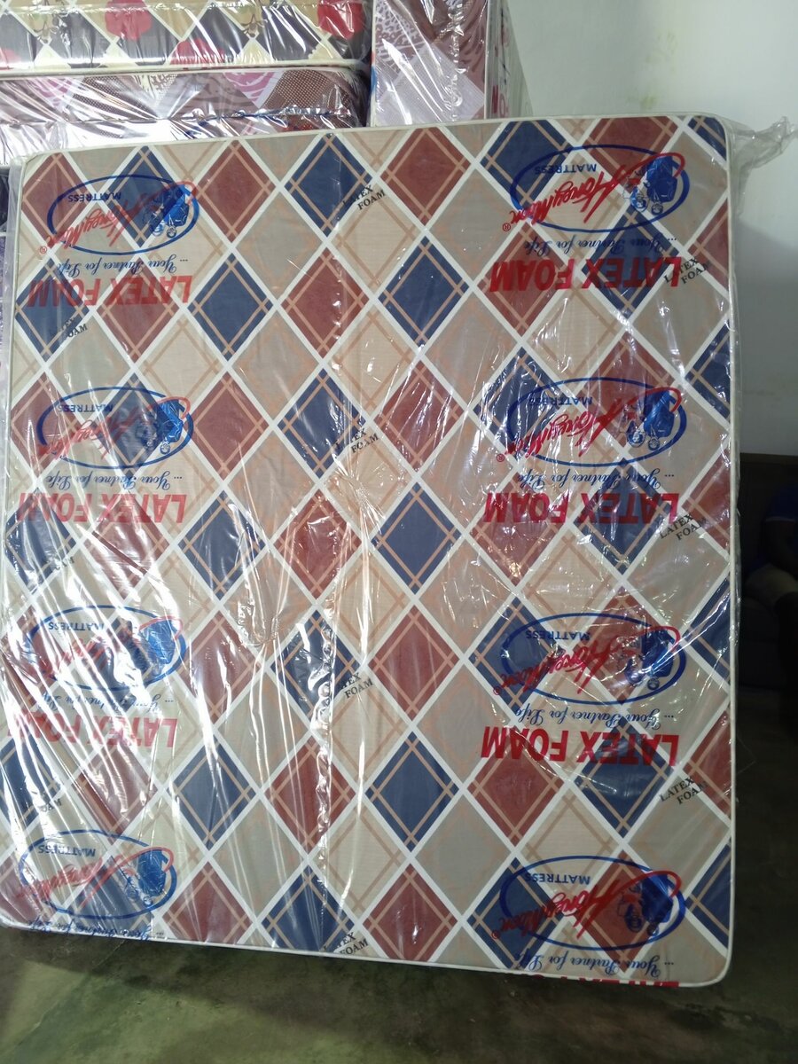 Latex Foam Bed King size 8inches