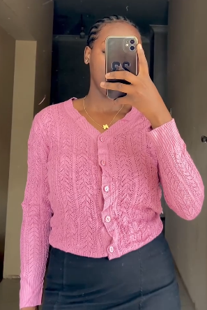  Short knitted Sweater  with buttons in pink  size: S
