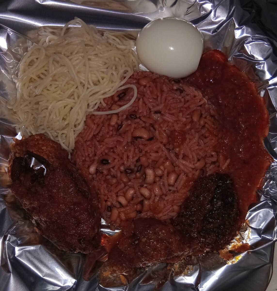 Assiette Waakye (lundi)