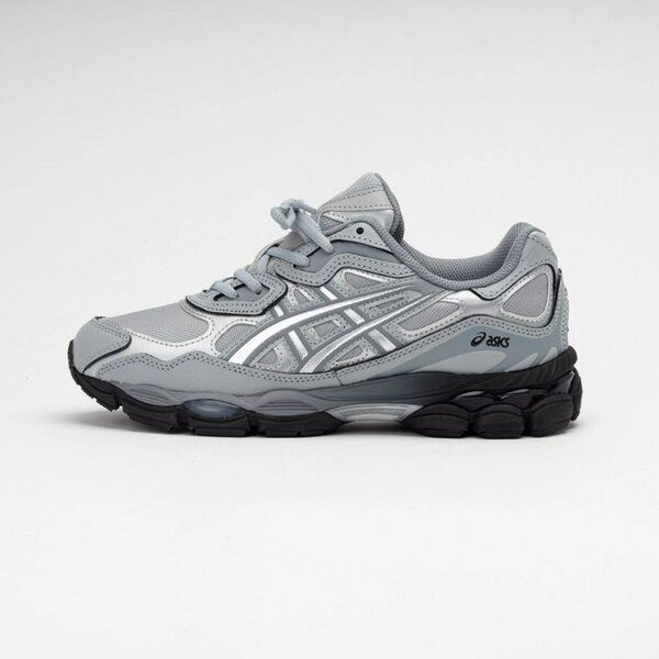 Chaussures  running Asics nyc