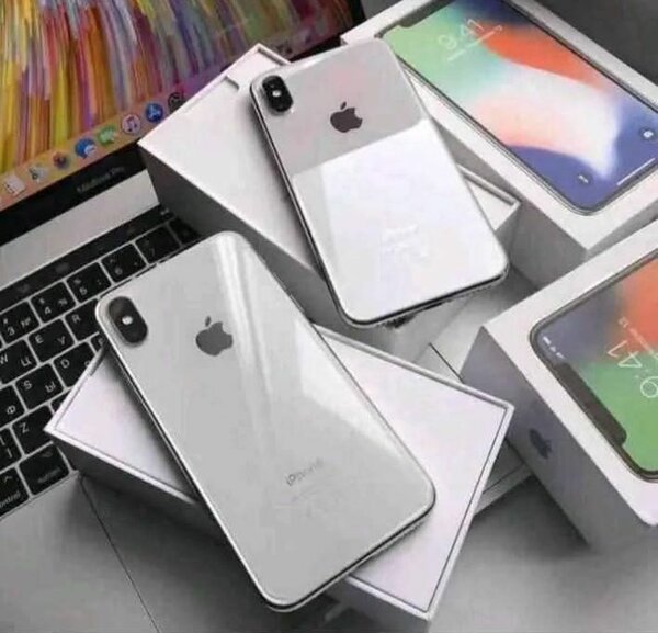 iPhone X 64Go - Neuf