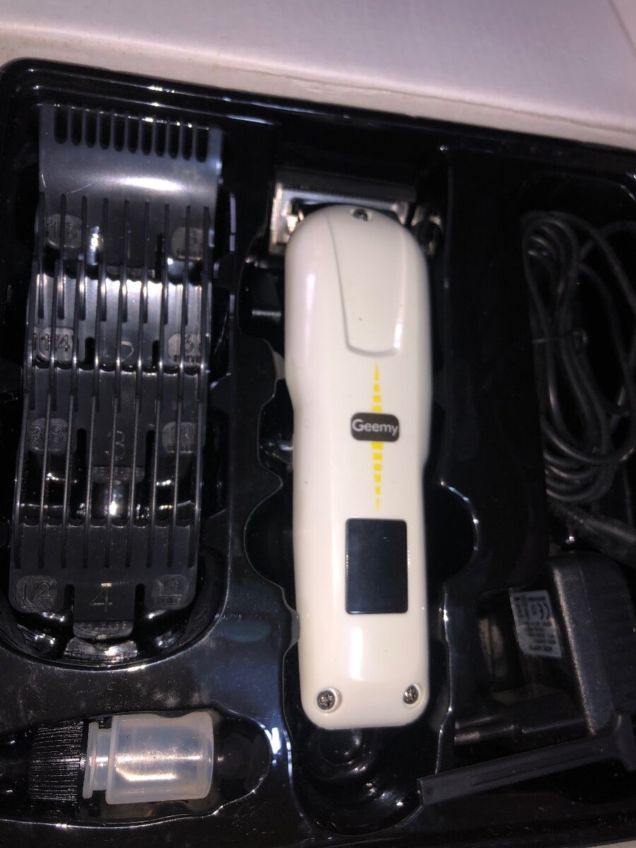 Tondeuse Professionnelle Geemy GM-6018