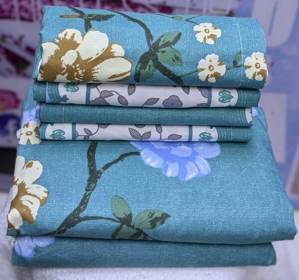 set includes 2 bedsheets and 4 pillowcases