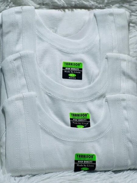 Débardeur trois trois