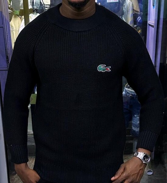 Pull homme à la mode et confortable