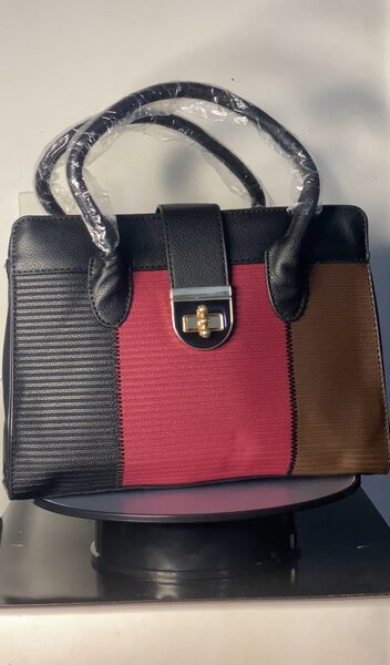 Sac à main fin de série.