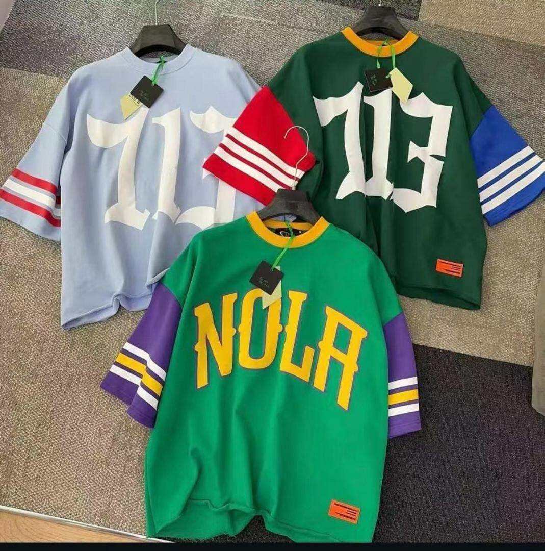 T-shirt oversize avec chiffres en couleur