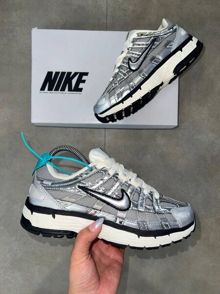 Baskets Nike Argent Sleek