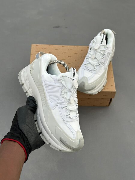 Chaussures de sport blanches hommes
