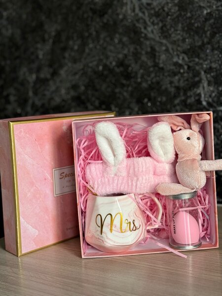 Подарочный бокс