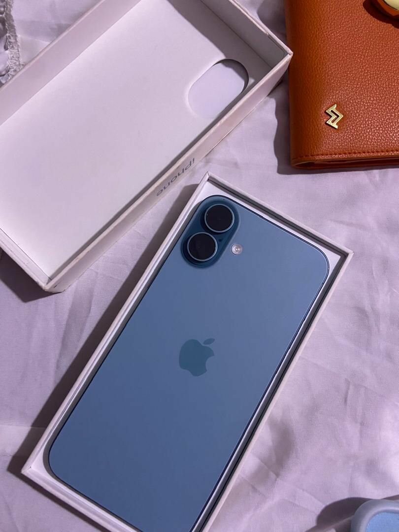 Apple iPhone 16+ bleu