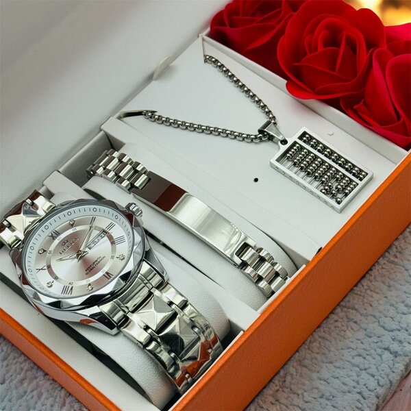 Montre luxe avec bracelet et collier