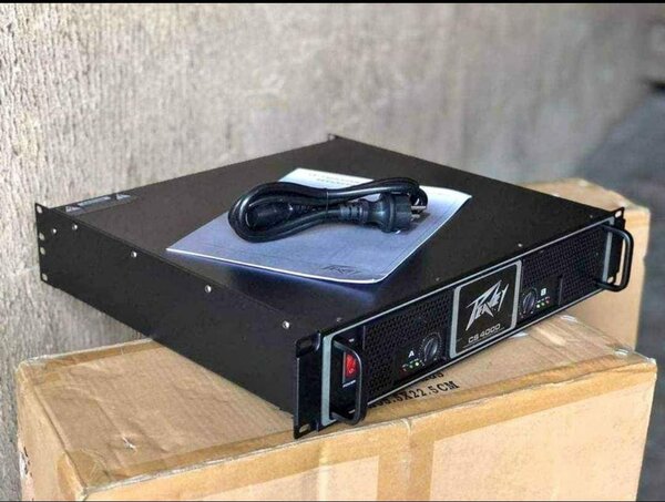 Amplificateur audio professionnel