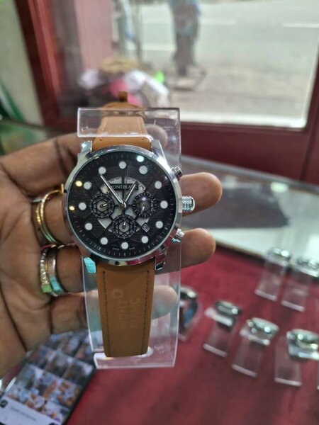 Montre chronographe élégante