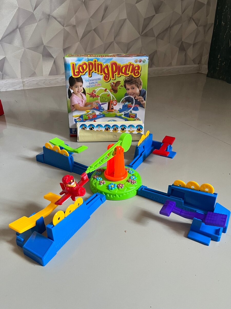 НАСТОЛЬНАЯ ИГРА «НЕУДЕРЖИМЫЙ ПИЛОТ»