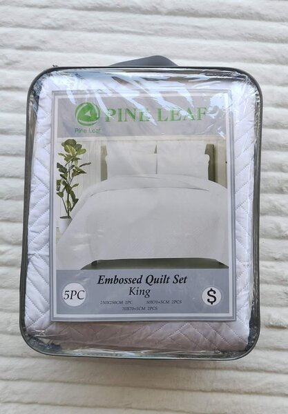 A set of beautiful bed linen Pine Leaf