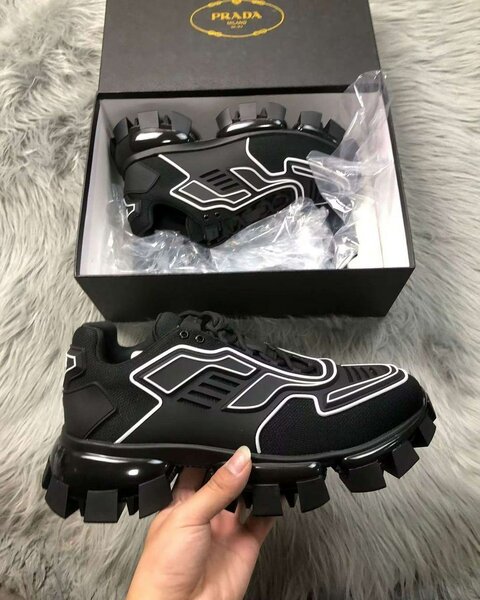 Chaussures Prada Homme Monochromes