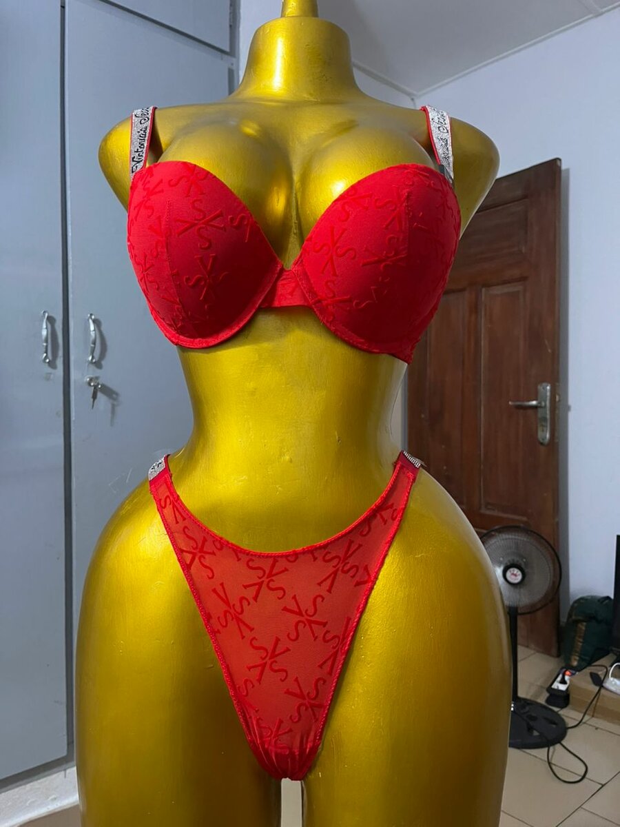 Ensemble lingerie rouge